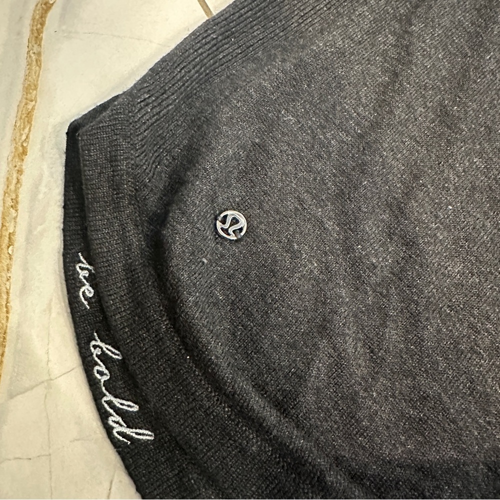 Lululemon | 8 | Black Knit Raglan Crew Neck Long Sleeve Thumbhole Top - Picture 7 of 10